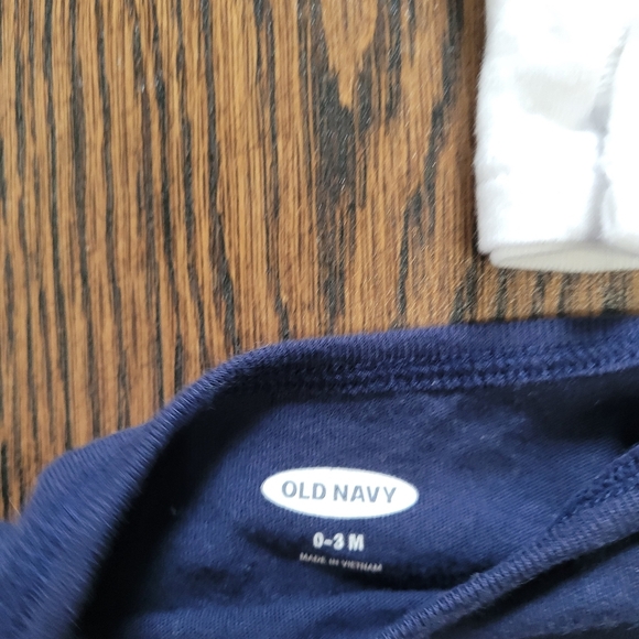 Bundle/Lot Of Baby Boy Tops, Bodysuits, Hoodie Size Boy's 0-3 Months - Picture 7 of 8